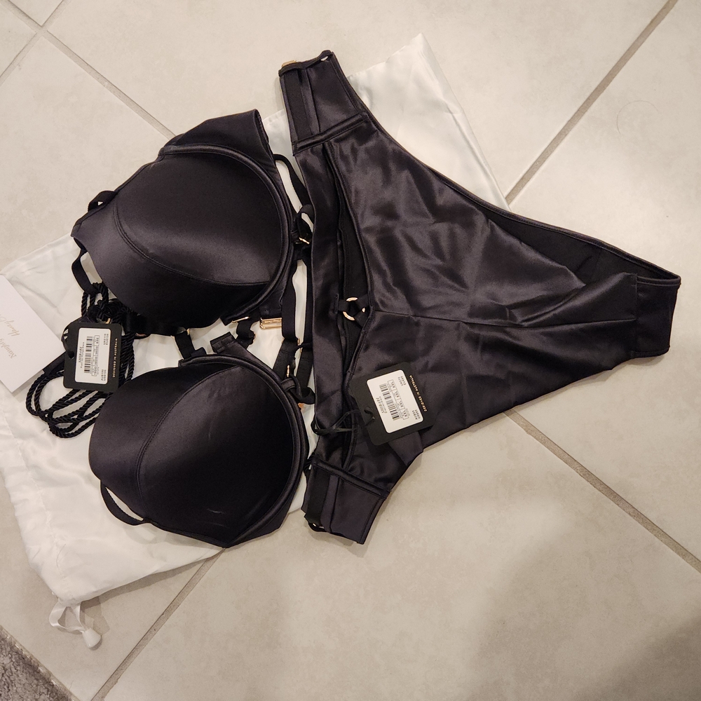Black Bikini Set